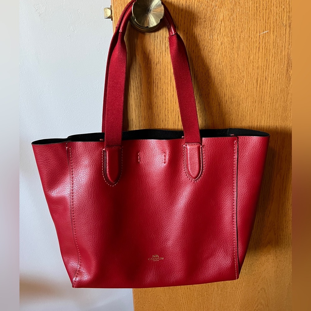 Authentic Coach red leather shoulder bag - used good condition